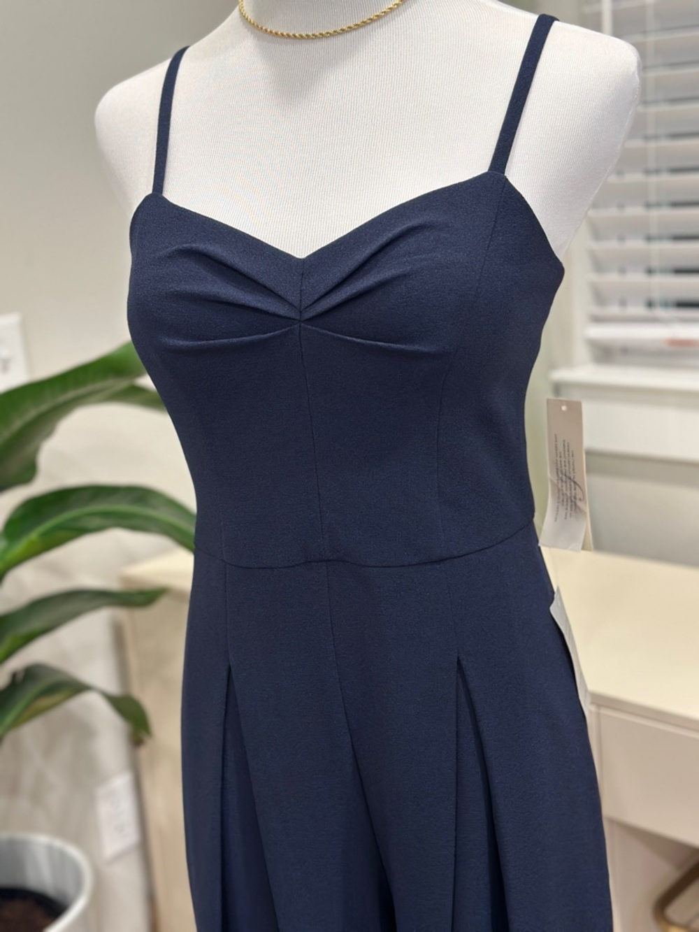 Eliza J Sweetheart Neck Pleated Wide Leg Crepe Jumpsuit - Picture 10 of 12